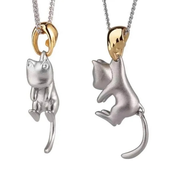 New Hand-Holding Cat Necklace - Picture 2 of 4